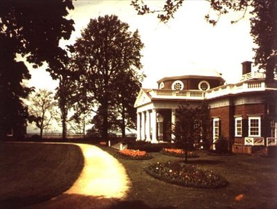 Vista de Monticello, hogar de Thomas Jefferson (1743-1826), construido en 1772 de American School