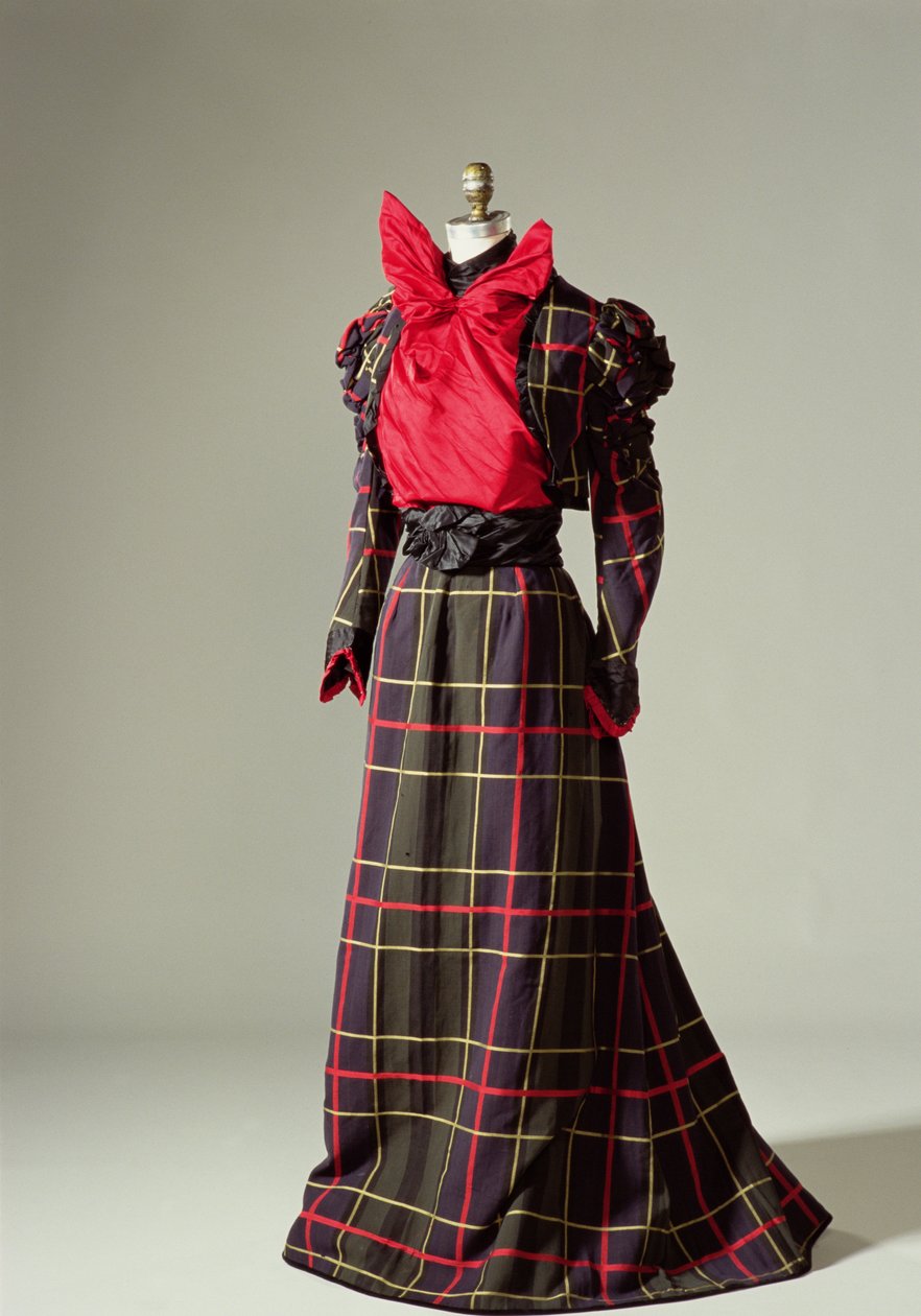 Vestido de paseo, c.1890 de American School