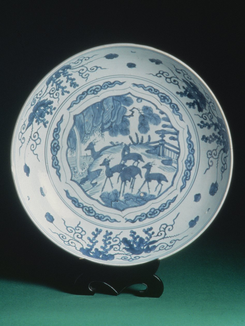 Plato con decoración azul y blanca de Chinese School