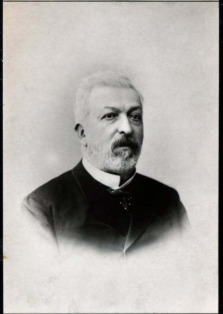 Retrato de Ernest Constans (1833-1913), político y administrador colonial francés de French Photographer
