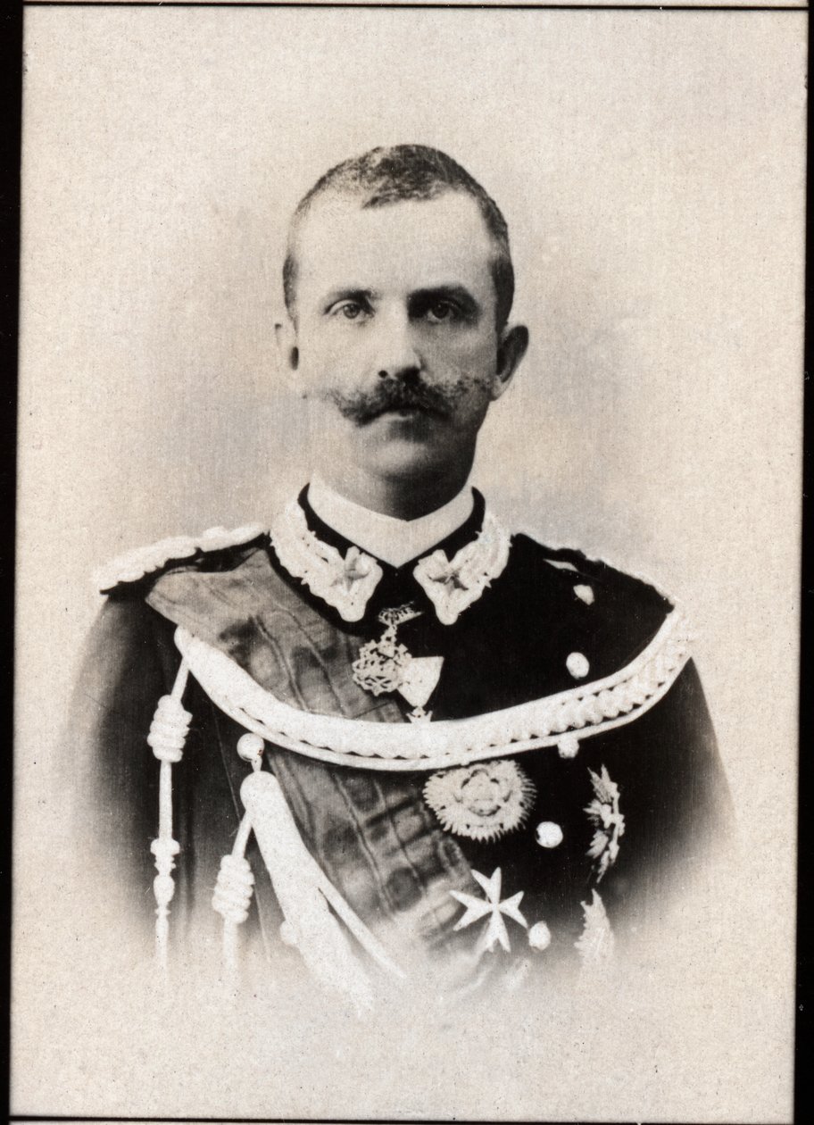 Retrato de Víctor Manuel III de Italia (1869-1947), Rey de Italia de French Photographer