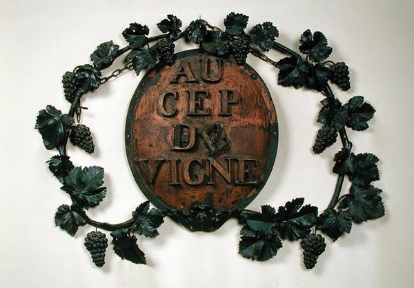 Au Cep du Vigne, letrero de comerciantes de vino (cobre y hierro) de French School