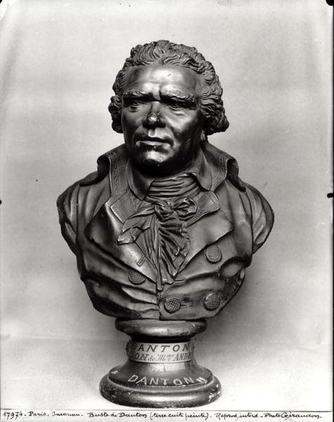 Busto de Georges Danton (1759-94) de French School