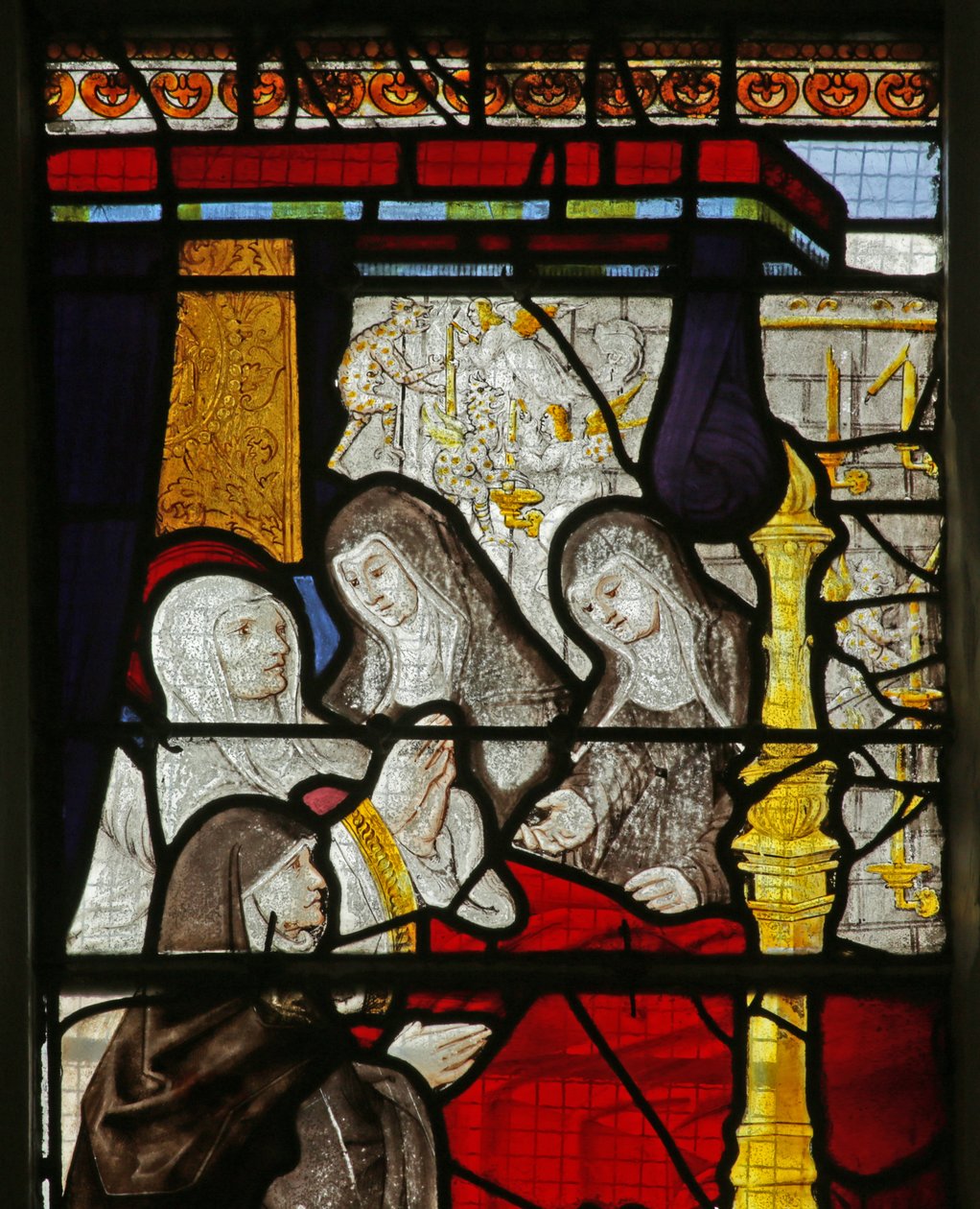 Vidriera que representa a Ángeles y Demonios en la Muerte de Santa Genoveva de French School