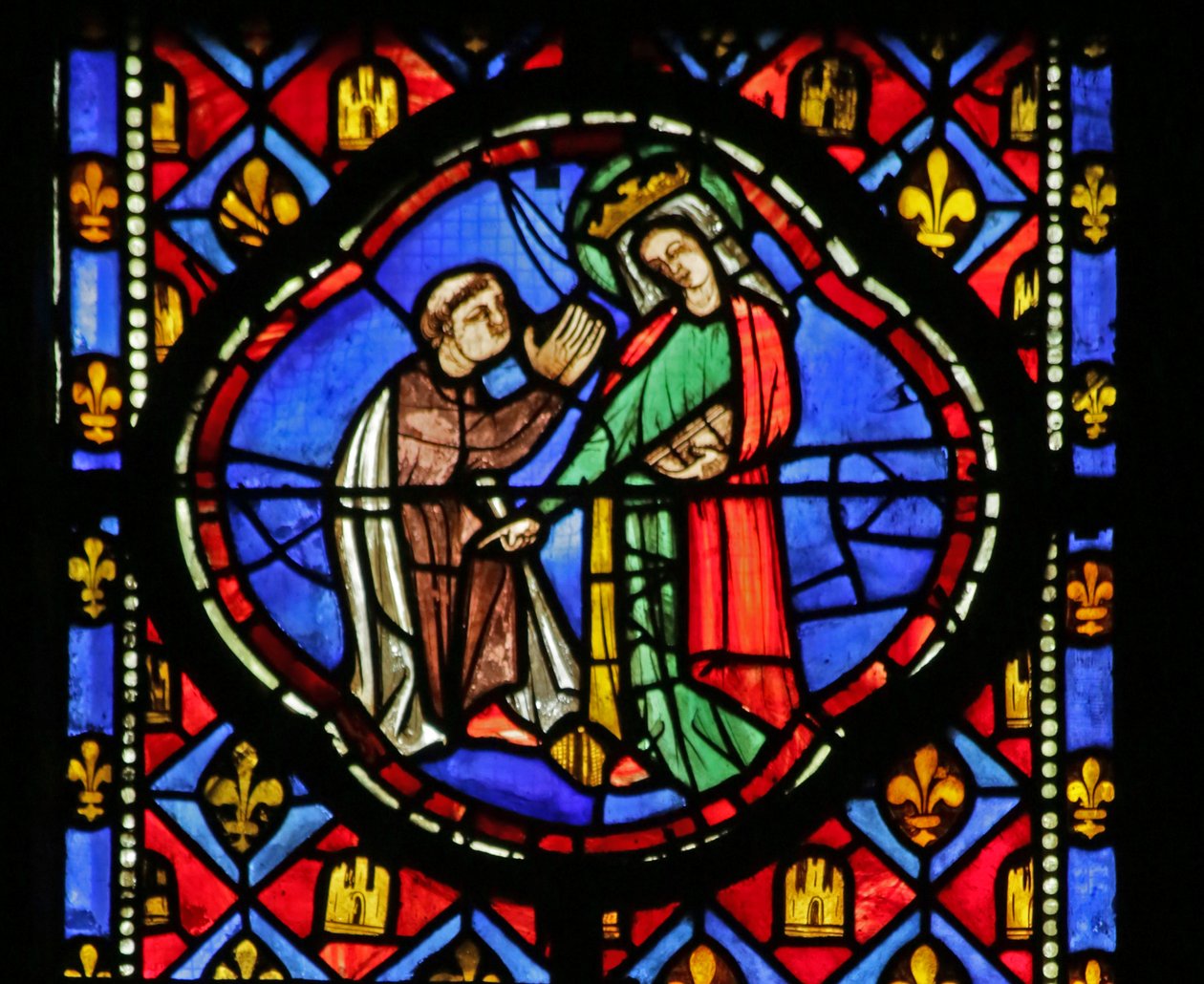 Vidriera que representa a la Virgen María de French School