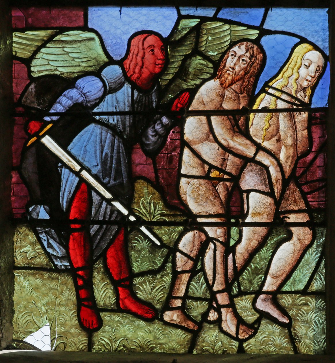 Ventana que representa la Expulsión de Adán y Eva del Edén de French School