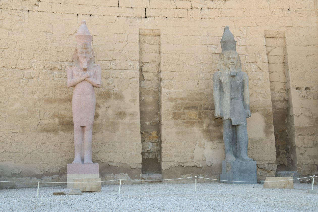 El templo de Luxor, arquitectura del Antiguo Egipto en Luxor de Albert Mansour