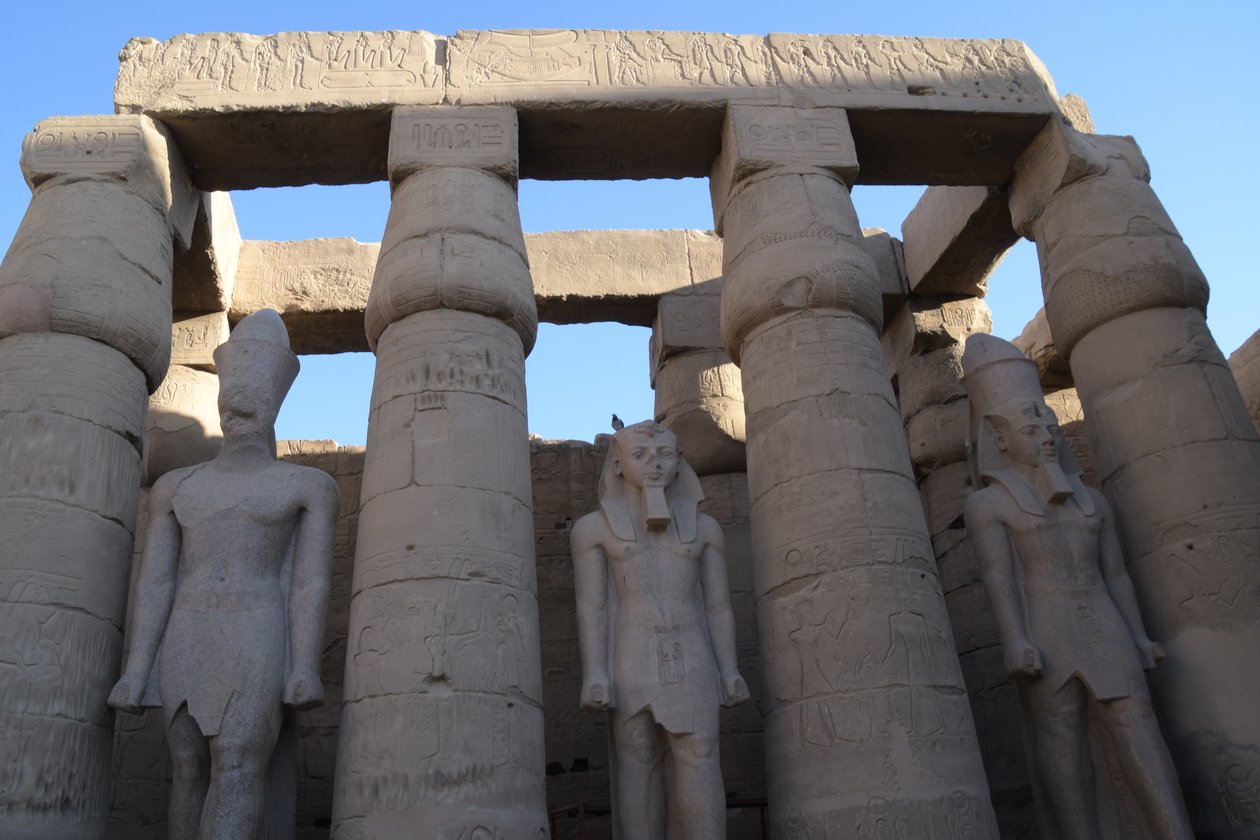 El templo de Luxor, arquitectura del Antiguo Egipto en Luxor de Albert Mansour