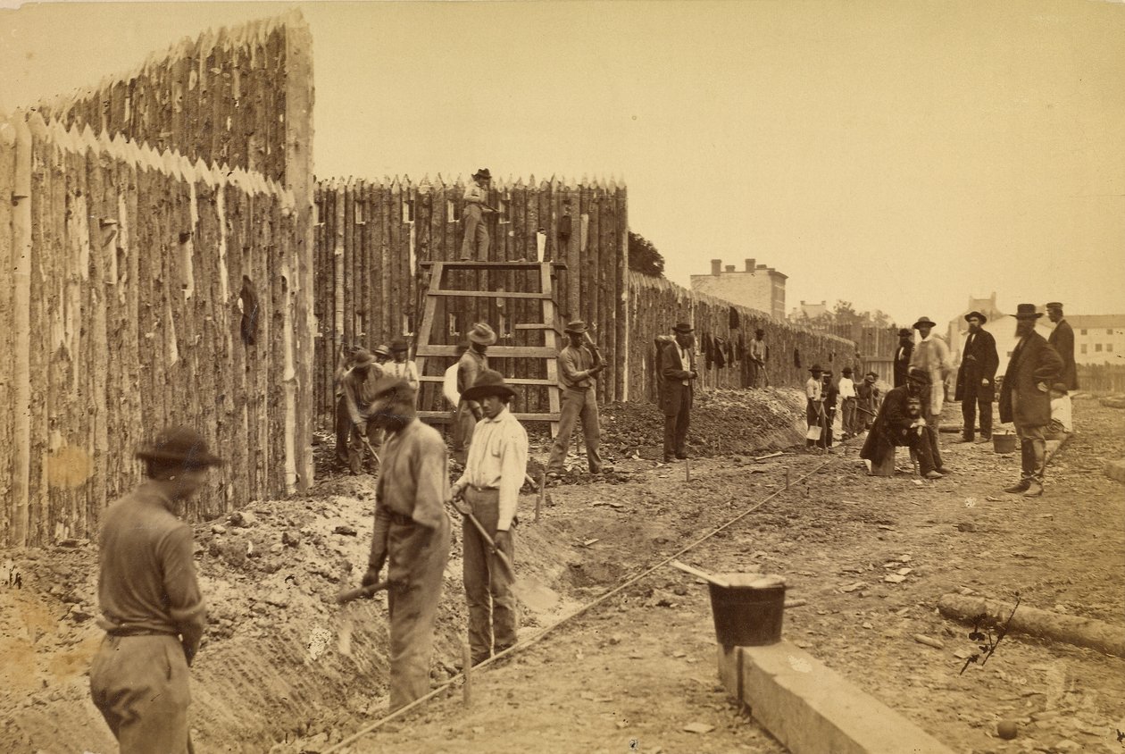 [Empalizada construida por el General Haupt para proteger la propiedad del gobierno, Orange  Alexandria R.R., Alexandria, Virigina] de A.J. Russell