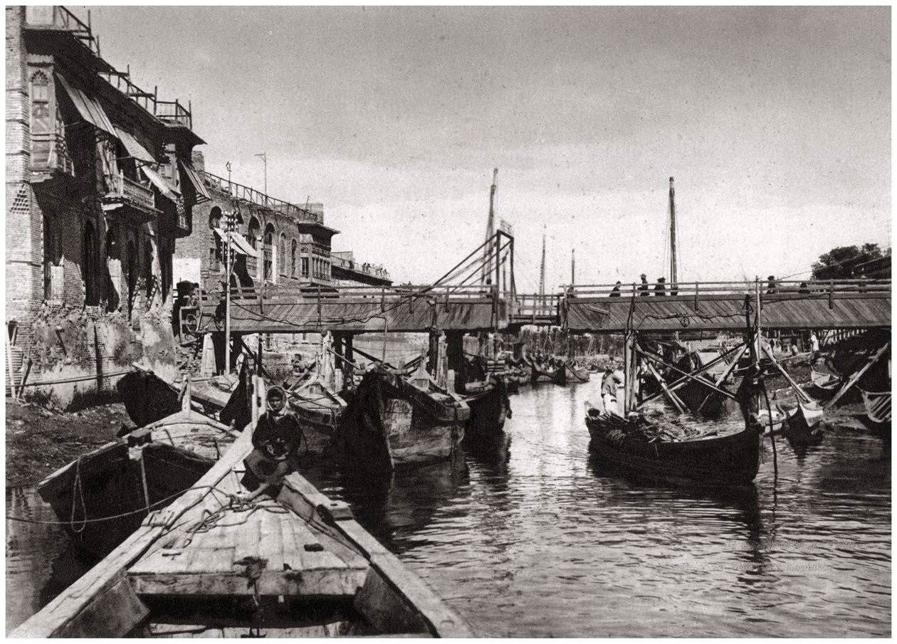 El puente Whiteley, Ashar Creek, Basora, Irak, 1925 de A. Kerim