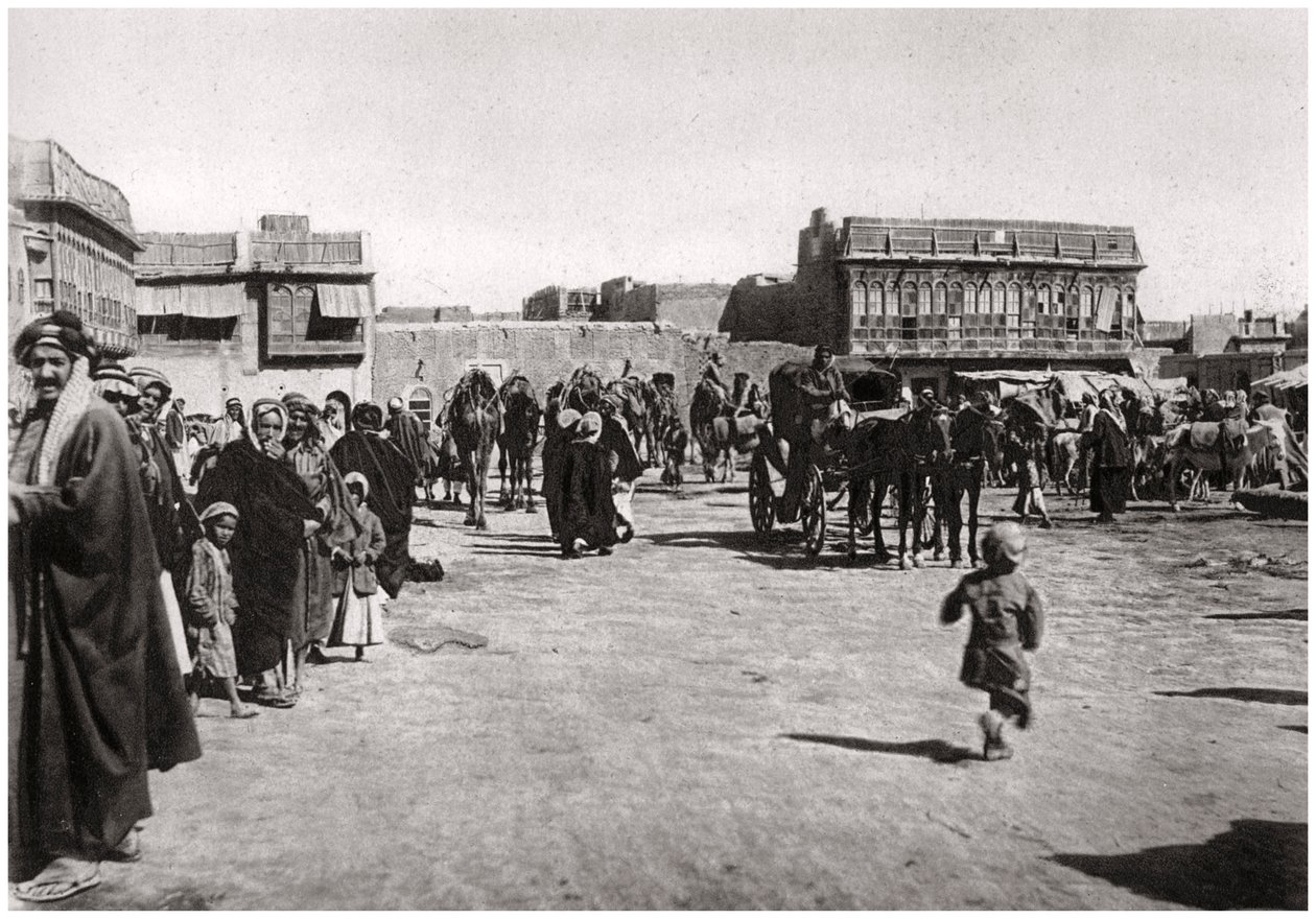 La plaza del bazar en Basora, Irak de A. Kerim