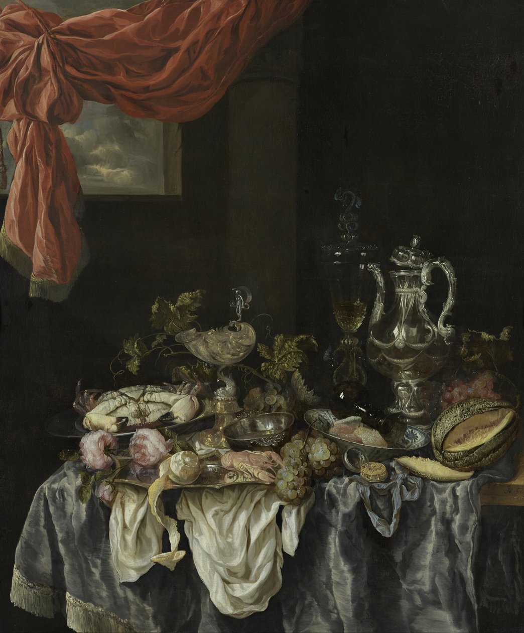 Suntuoso bodegón con cristalería y cubertería de plata, fruta, marisco y un reloj sobre un mantel oscuro. de Abraham van Beijeren