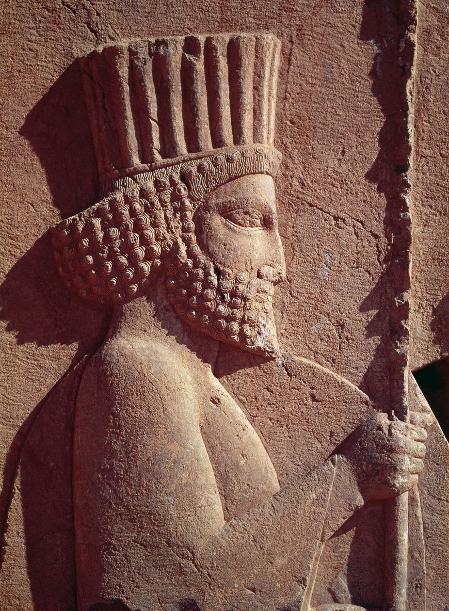 (detalle) de un soldado persa, del friso en relieve en la escalera este del Apadana (Salón de Audiencias) período aqueménida, c.515 a.C. de Achaemenid