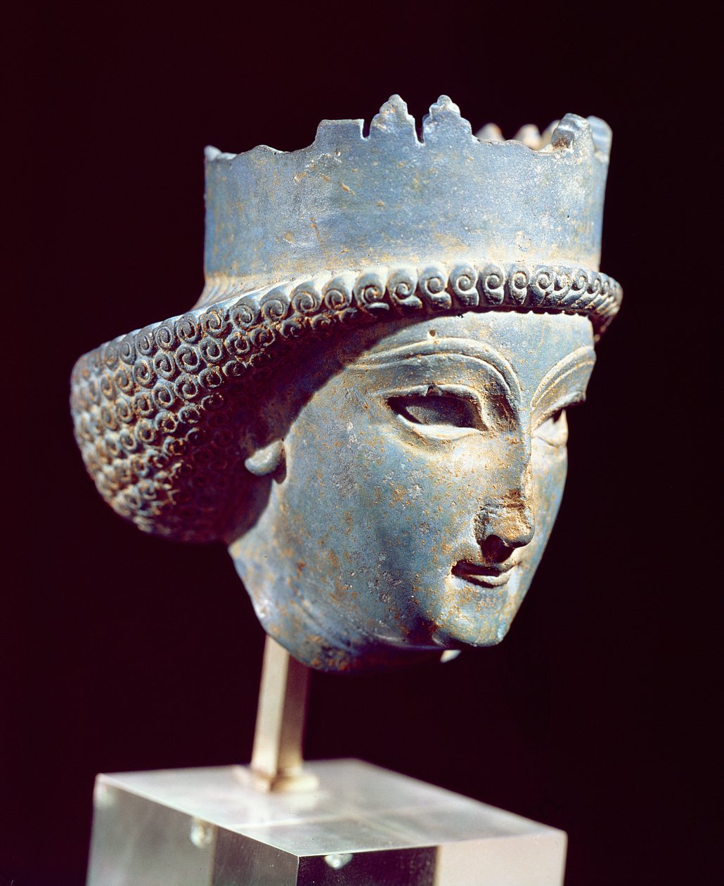 Cabeza de un príncipe, de Persépolis, siglo V-IV a.C. (lapislázuli) de Achaemenid