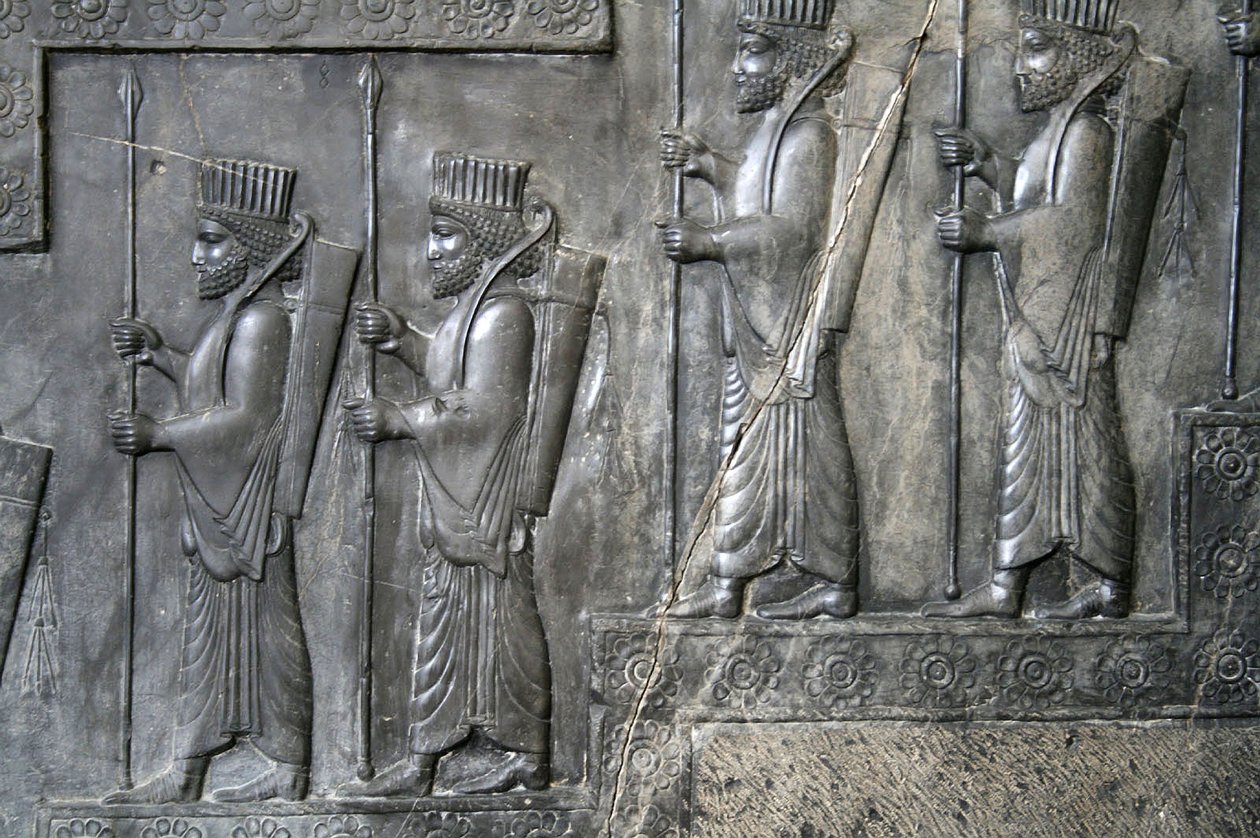 Escultura mural que representa a la Guardia Real, Tachara, Persépolis, c. siglo VI-V a.C. de Achaemenid