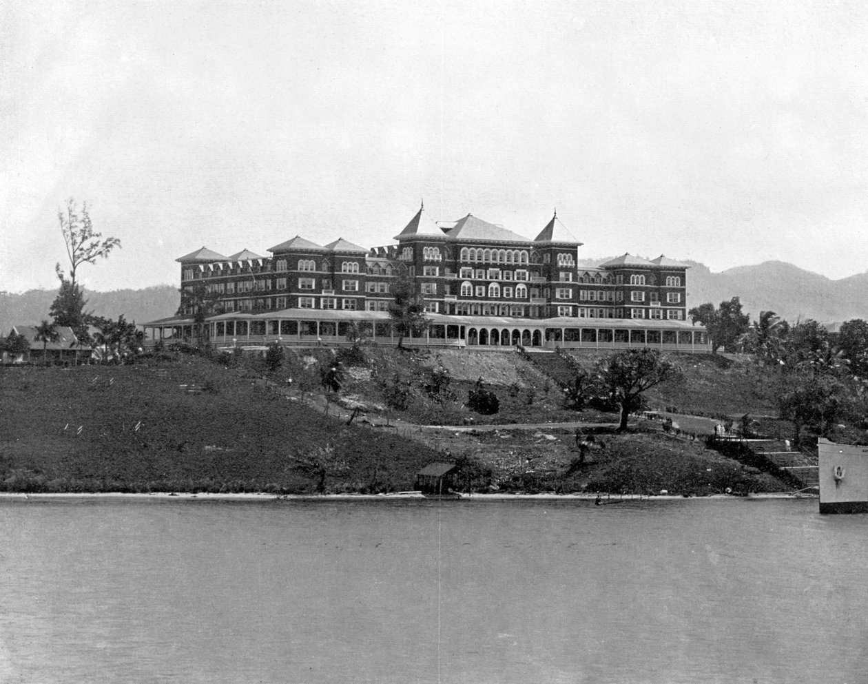 Hotel Titchfield, Port Antonio, Jamaica, c1905 de Adolphe Duperly and Son