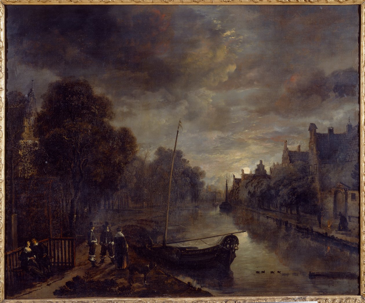 Un canal en una ciudad holandesa a la luz de la luna (óleo sobre lienzo) de Aert van der Neer