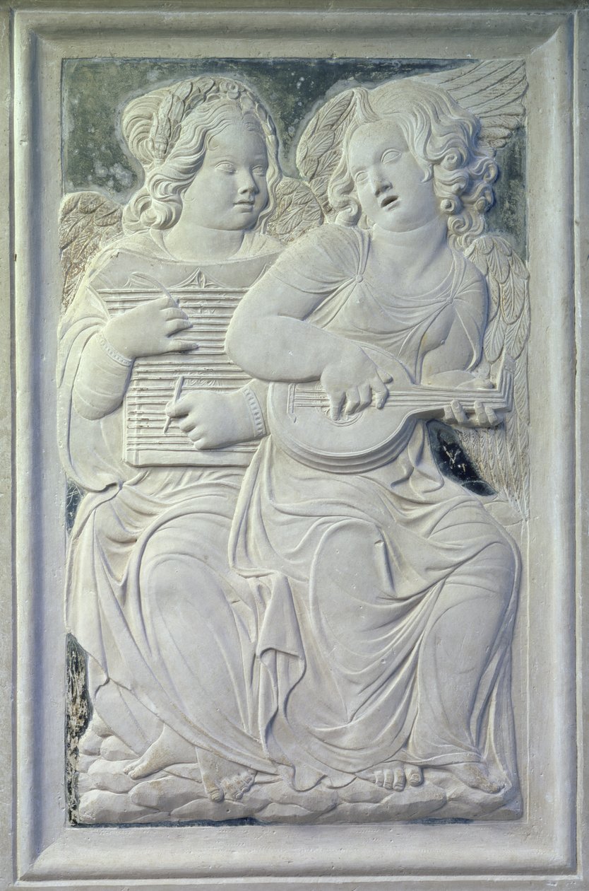 Dos putti del friso de ángeles musicales en la Capilla de Isotta degli Atti, c.1450 de Agostino di Duccio