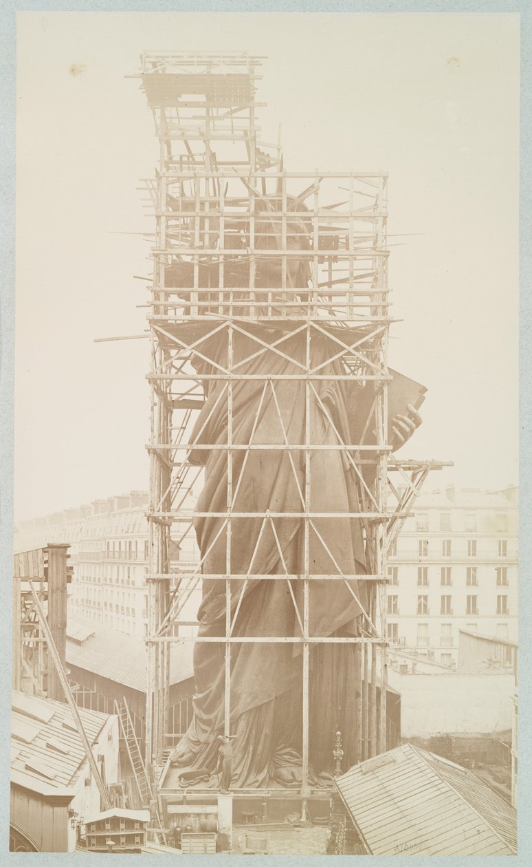 Montaje de la Estatua de la Libertad, París, 1883 de Albert Fernique