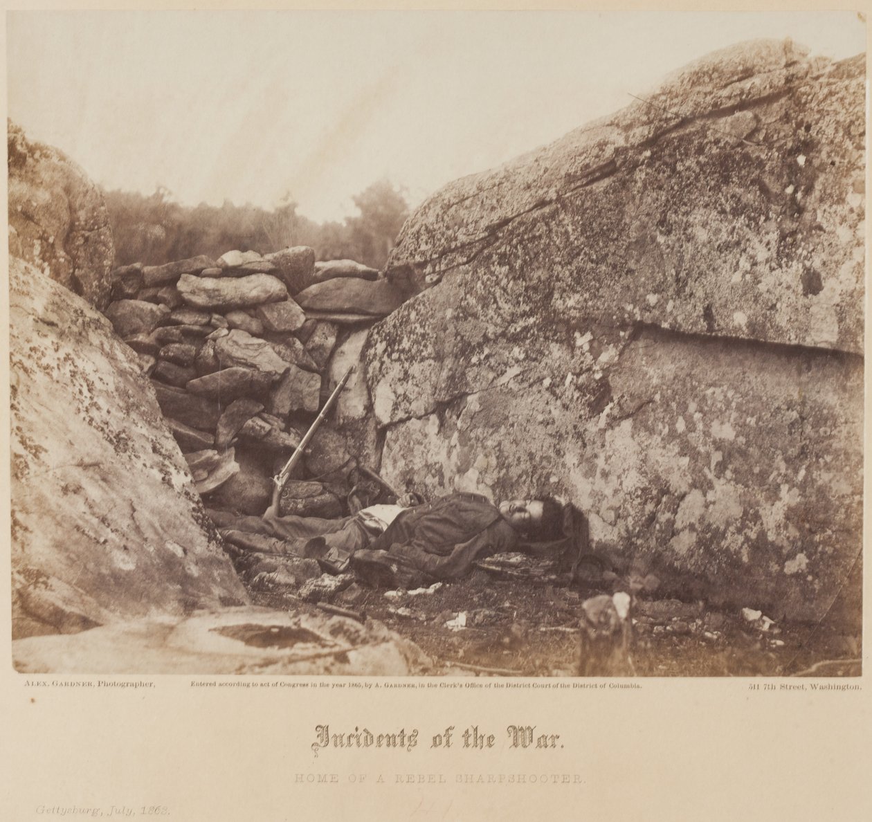 Hogar de un Francotirador Rebelde, Gettysburg, Julio de Alexander Gardner