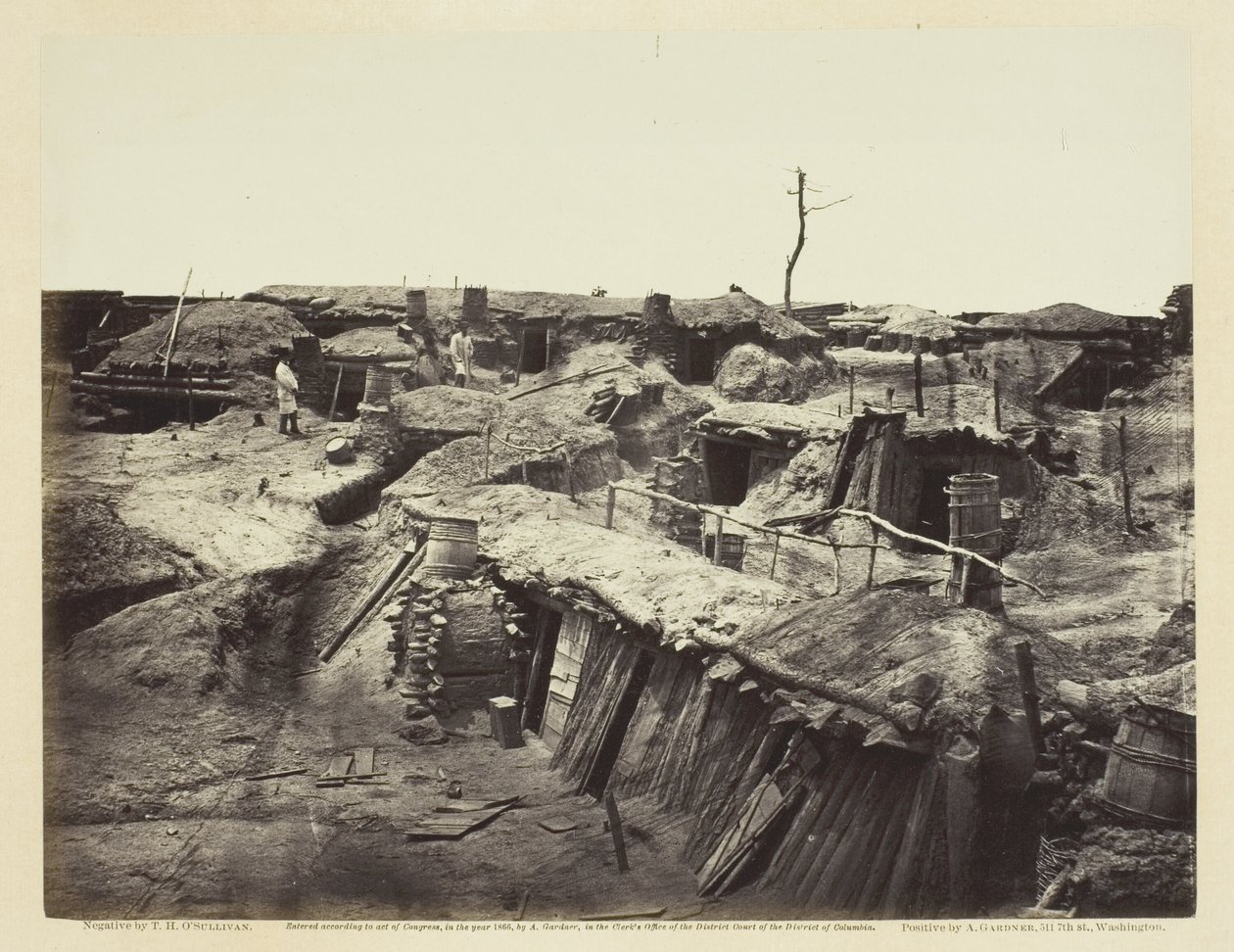 Cuarteles de hombres en Fort Sedgwick, mayo de 1865 de Alexander Gardner