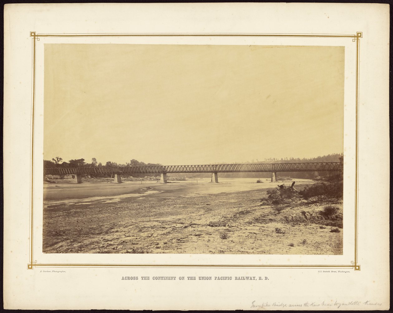 [Puente Turnpike sobre el río Kaw cerca de Wyandotte, Kansas] de Alexander Gardner