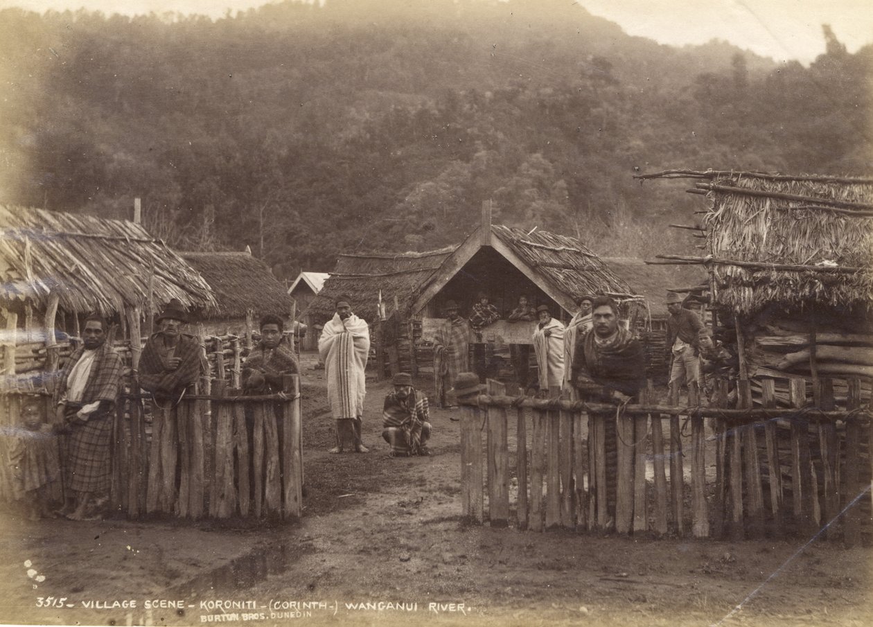 Escena de pueblo - Koroniti (Corinto) río Wanganui, 7 de mayo de 1885 de Alfred Burton