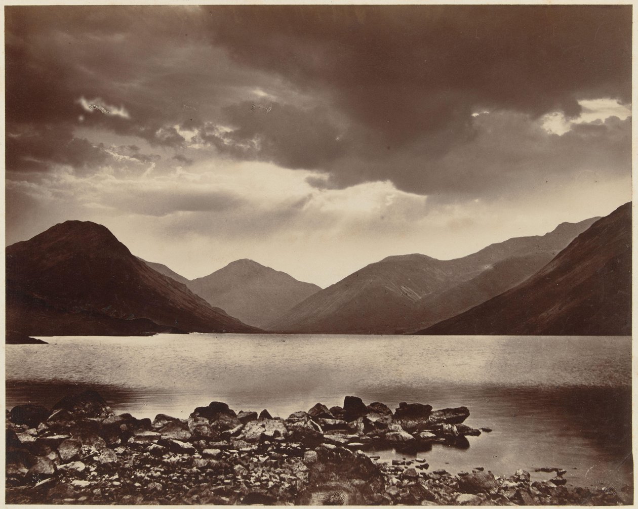 Vista de Derwentwater cerca de Keswick, Cumbria Pettitt Series Keswick (título de la serie en el objeto) de Alfred Pettitt