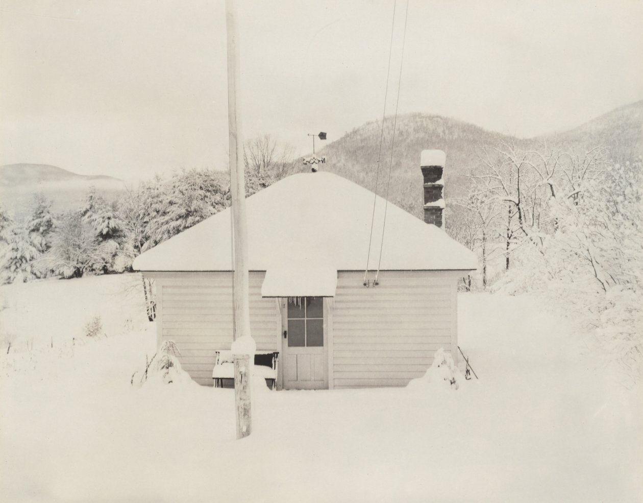 Primera nieve y la casita de Alfred Stieglitz