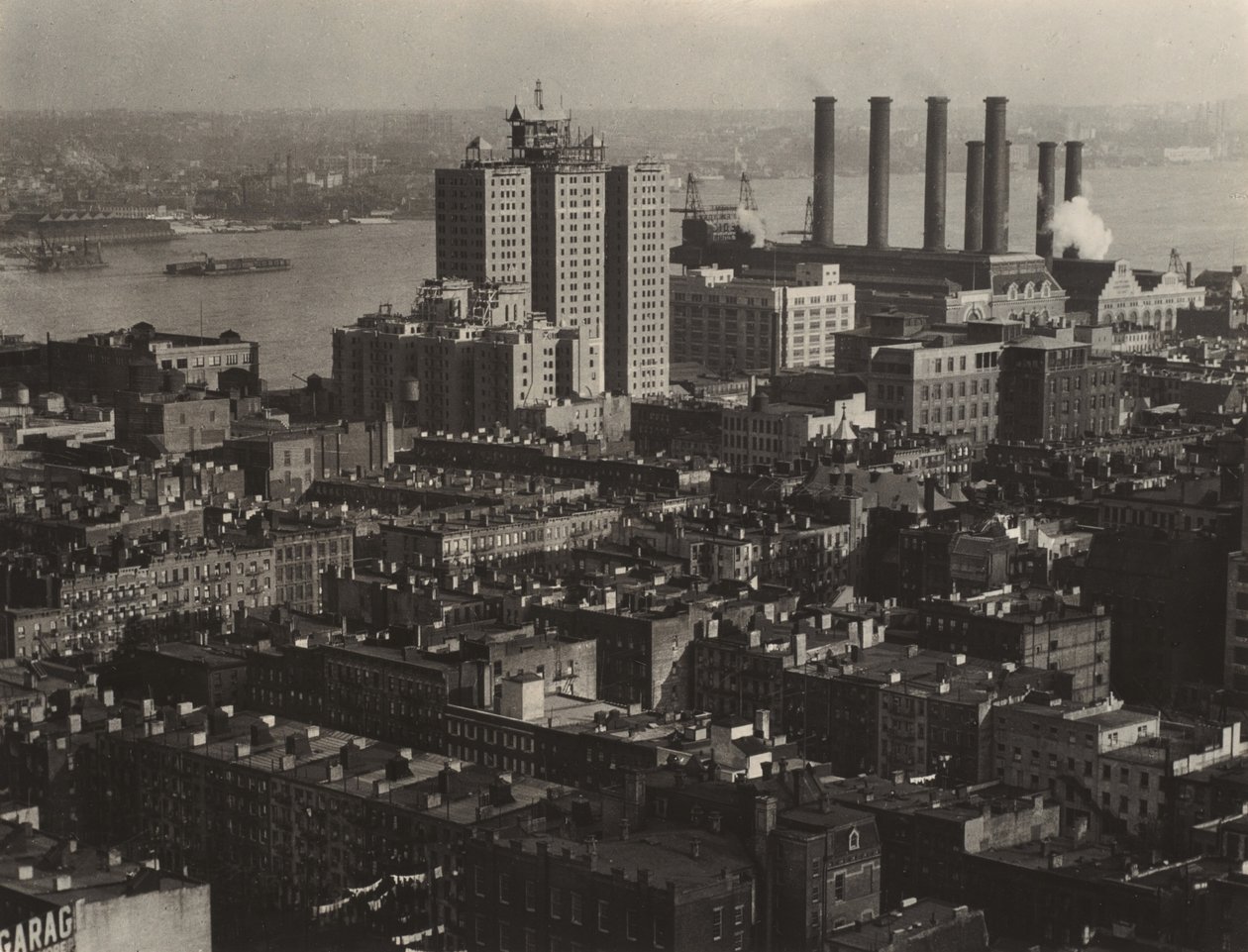 Desde el Shelton, Nueva York (habitación 3003), mirando hacia el sureste de Alfred Stieglitz