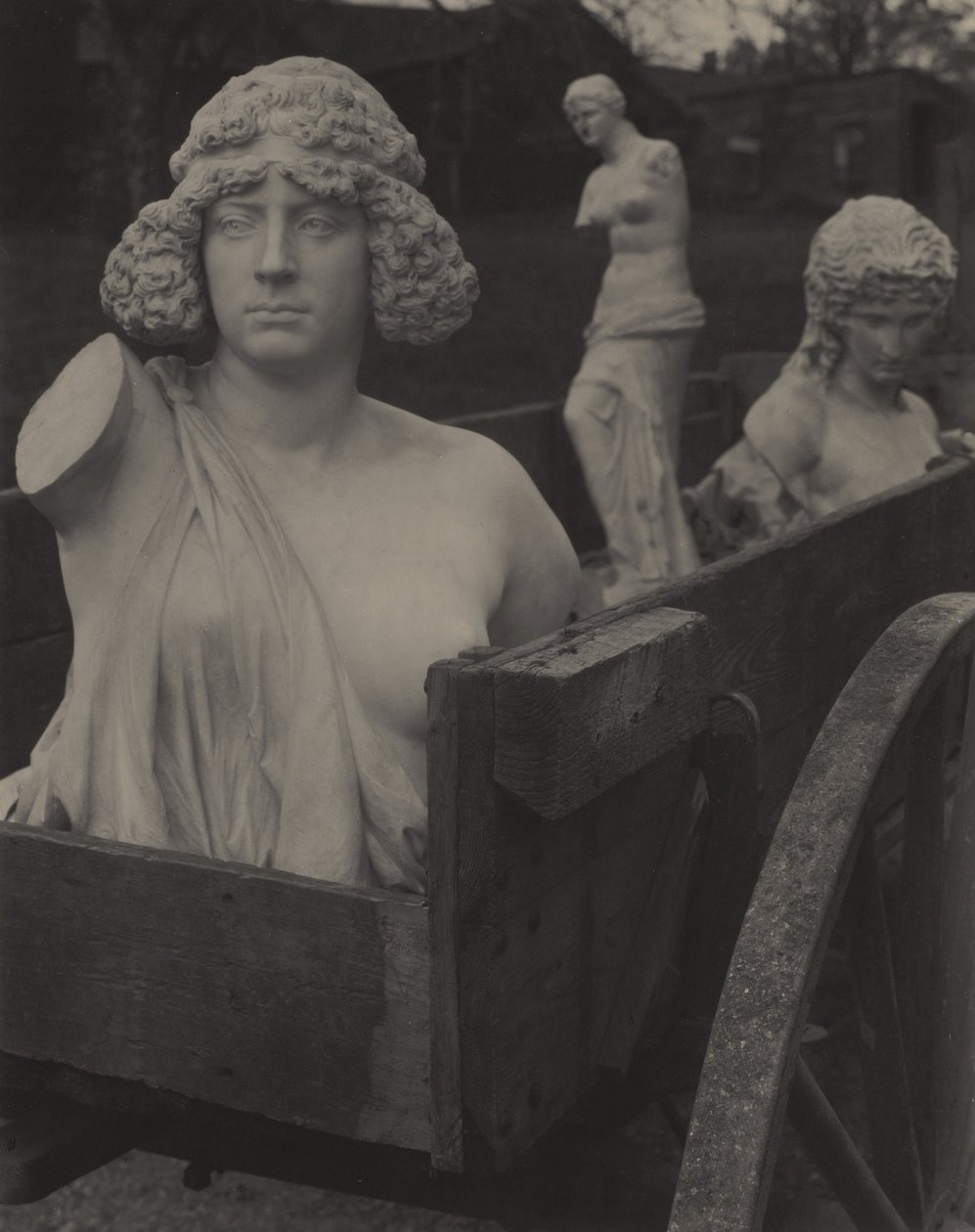 Judith transportada en carro desde Oaklawn hasta la colina, o La manera en que se mueve el arte de Alfred Stieglitz