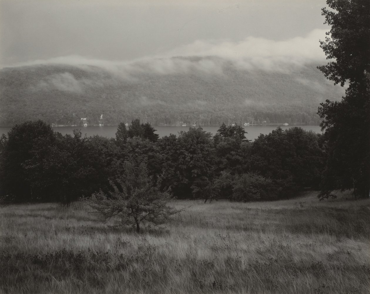 El lago George desde la colina de Alfred Stieglitz