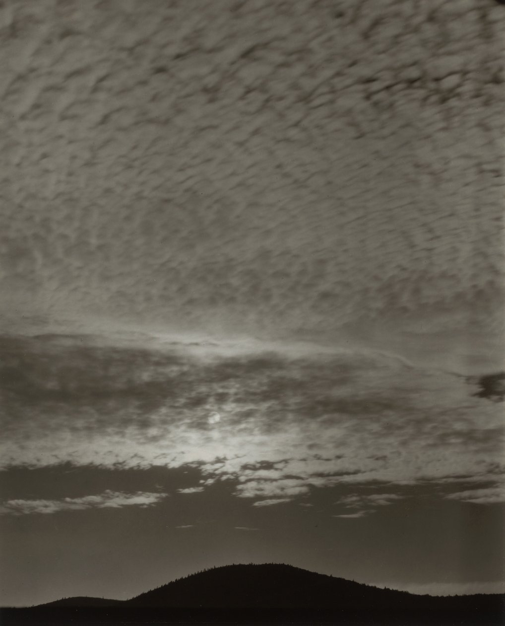Música: una secuencia de diez fotografías de nubes, n.º X de Alfred Stieglitz