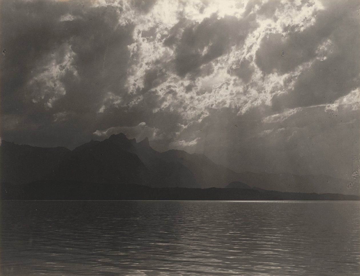 En el lago de Thun, Suiza de Alfred Stieglitz