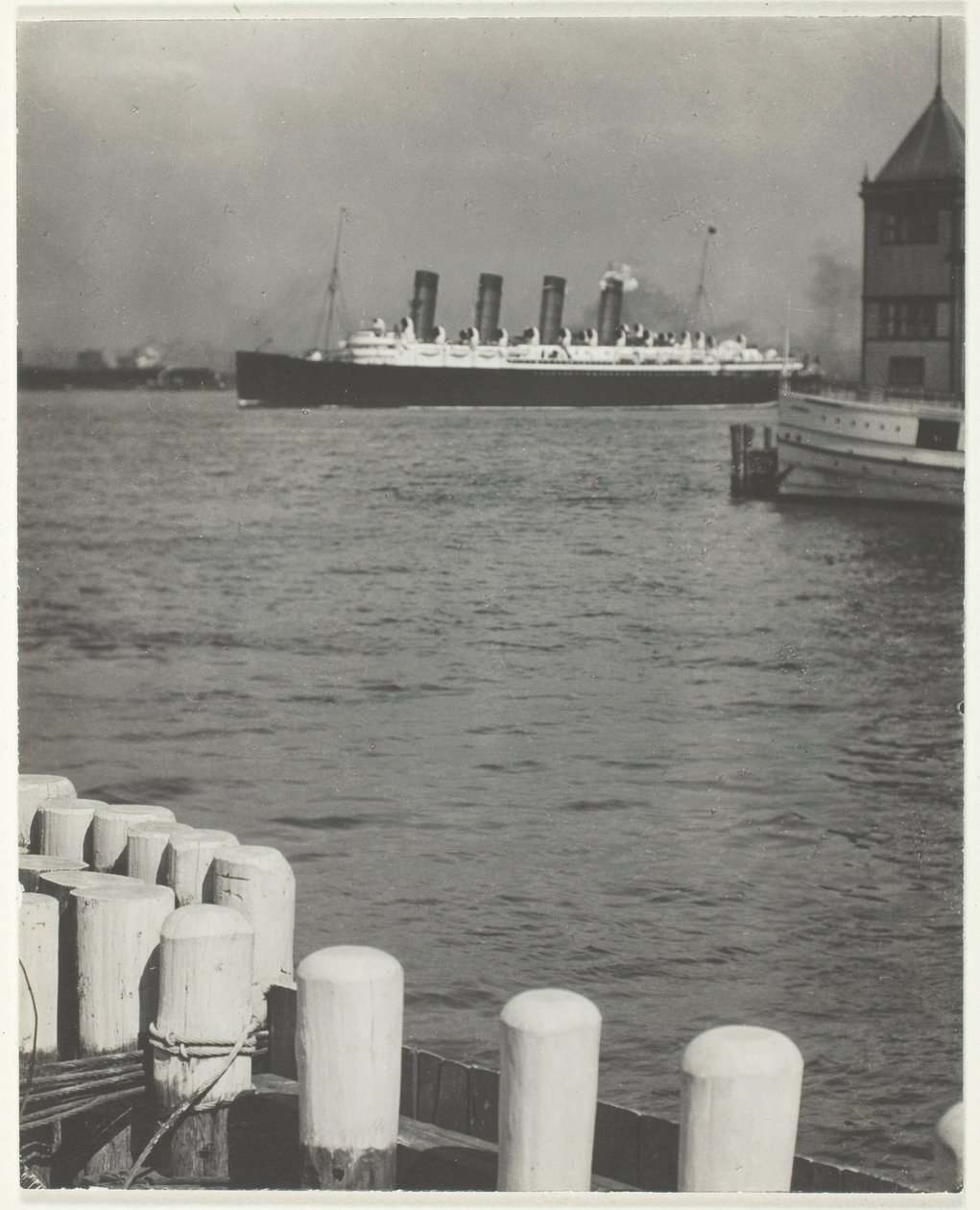 Rumbo al exterior, El Mauretania de Alfred Stieglitz