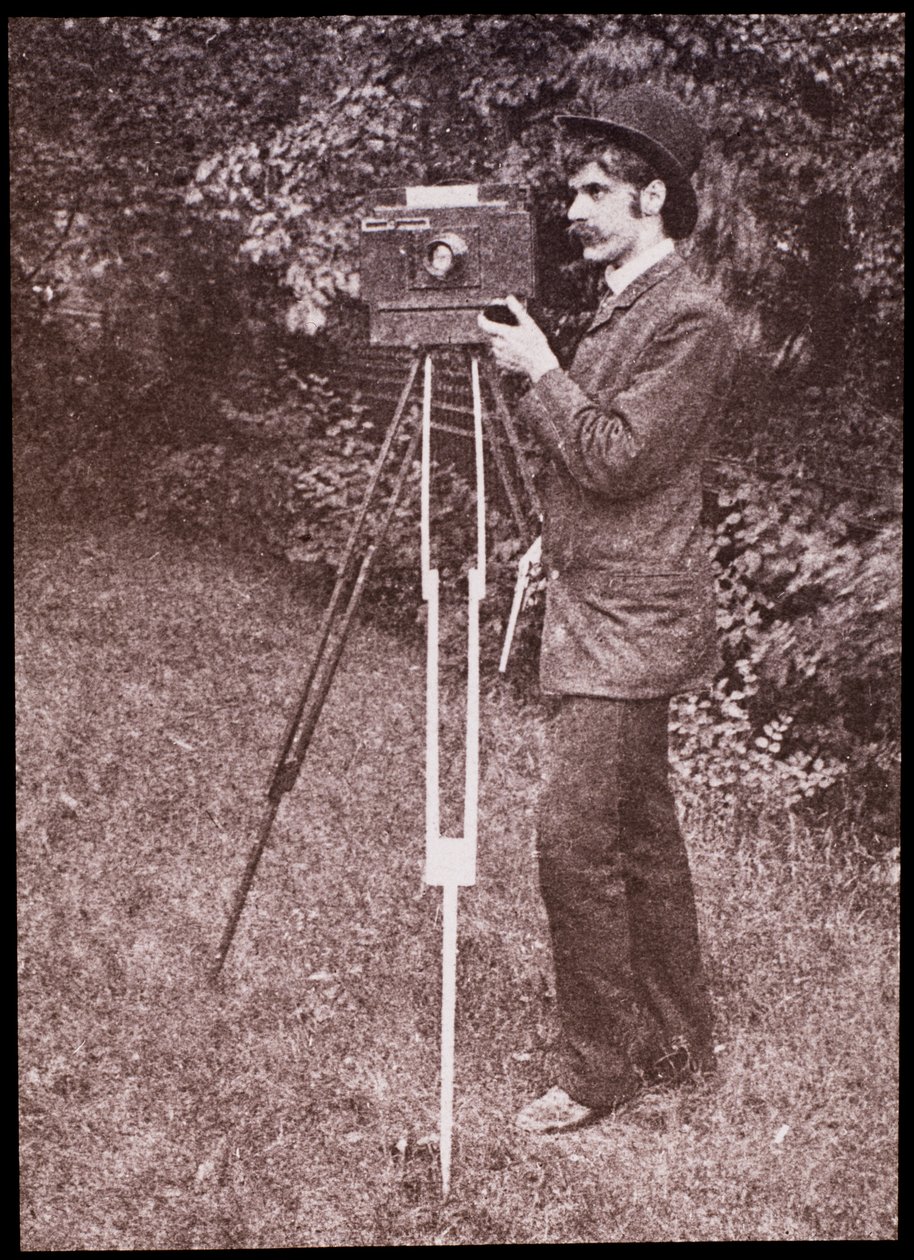 Autorretrato con cámara, trípode y pistola de Alfred Stieglitz