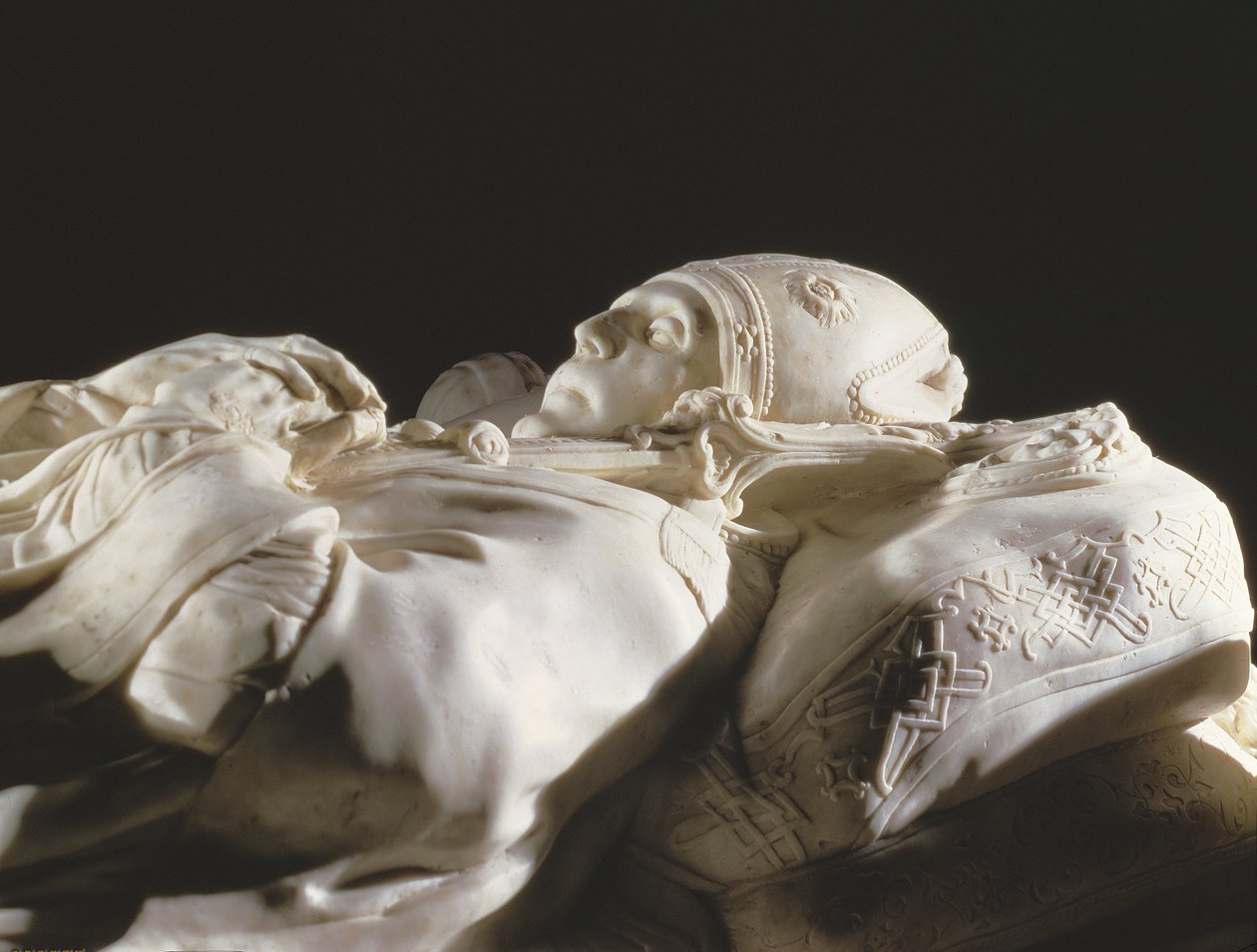 Tumba del Cardenal Tavera detalle de la cabeza (detalle) de Alonso Berruguete