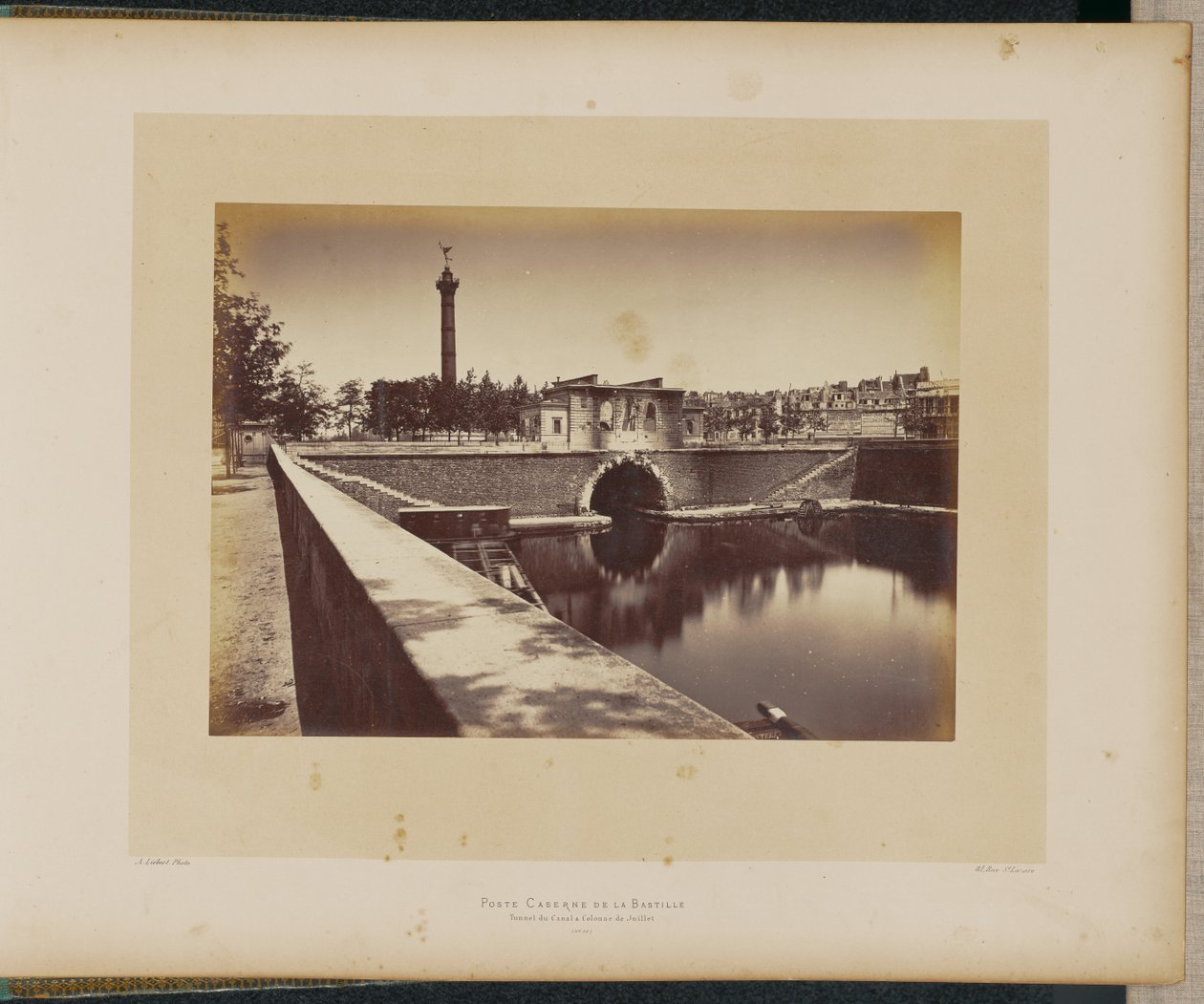 Cuartel de correos de la Bastilla. Túnel y Columna de Julio. de Alphonse J. Liébert