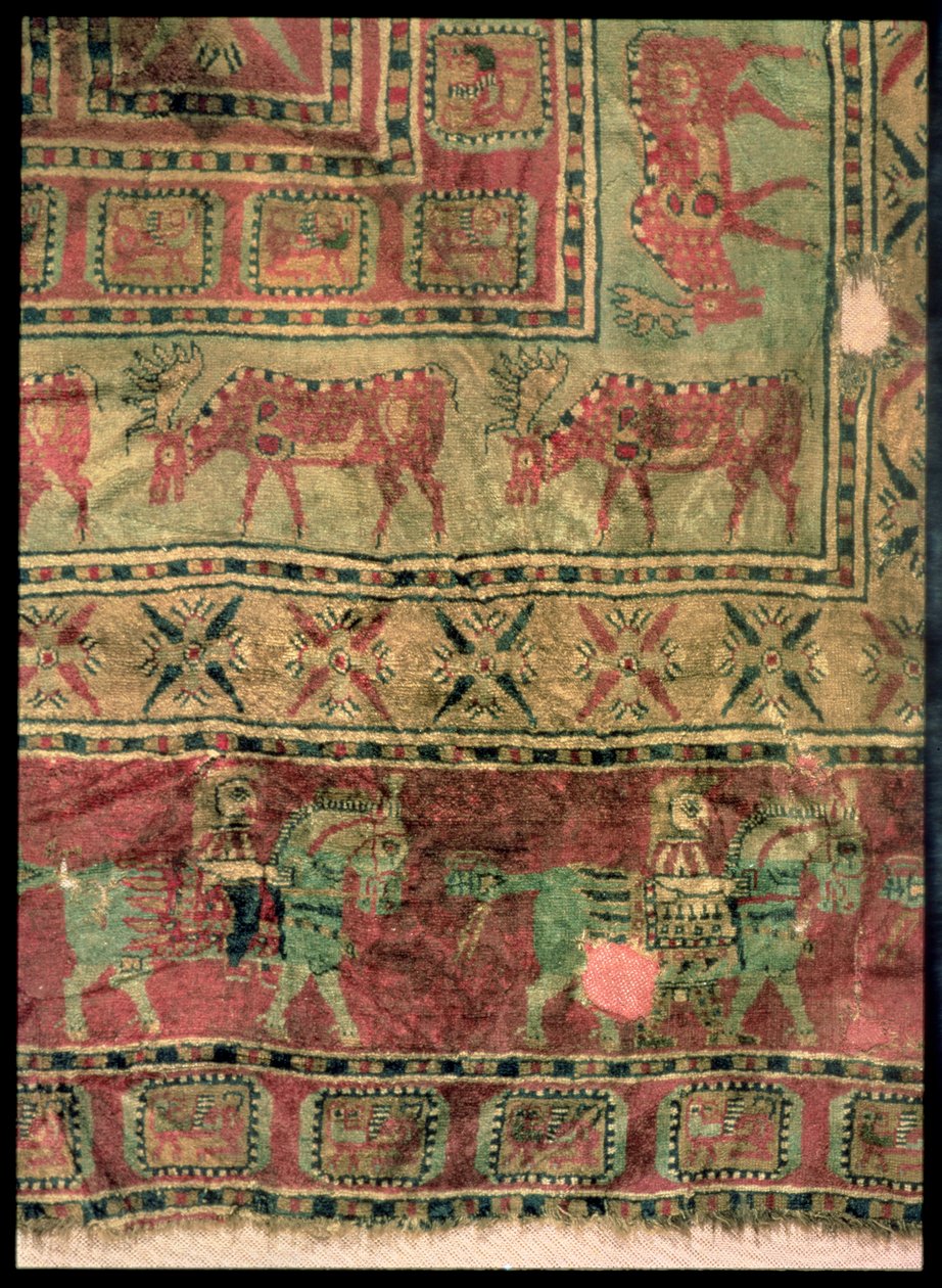 Alfombra con caballos y jinetes, ciervos y grifos, de los Túmulos Funerarios de Pazyryk, siglo V-IV a.C. (textil) de Altaic School