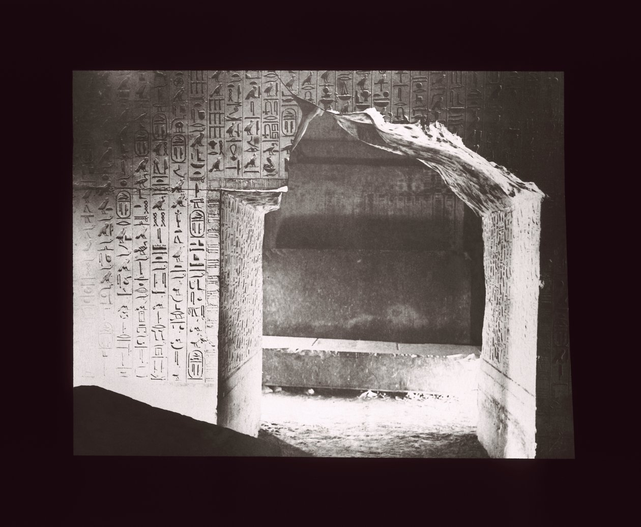Cámara funeraria, pirámide de Unas, Saqqara, V Dinastía de American Photographer