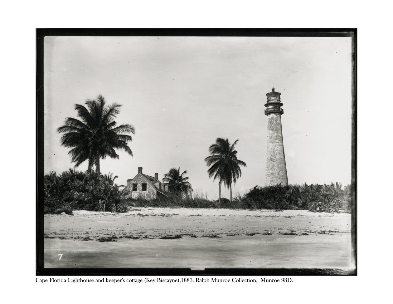 Faro de Cabo Florida y la casa del guardián, Key Biscayne, 1883 de American Photographer