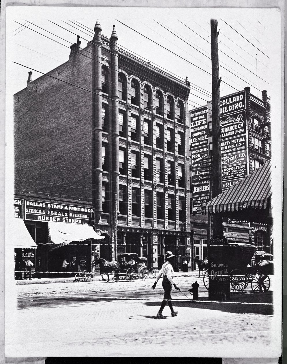Edificio Cockrell, Calle Principal, Dallas de American Photographer