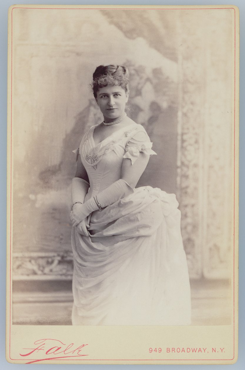 Emma Thursby (1845-1931) de American Photographer