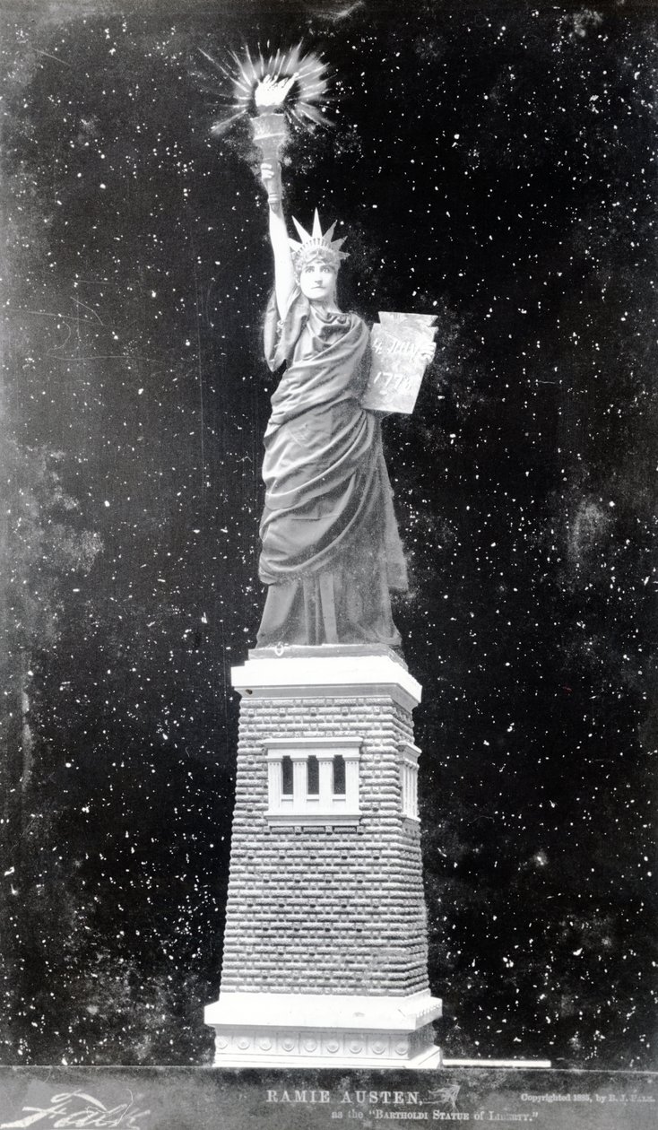 Ramie Austen como la Estatua de la Libertad, 1885 de American Photographer
