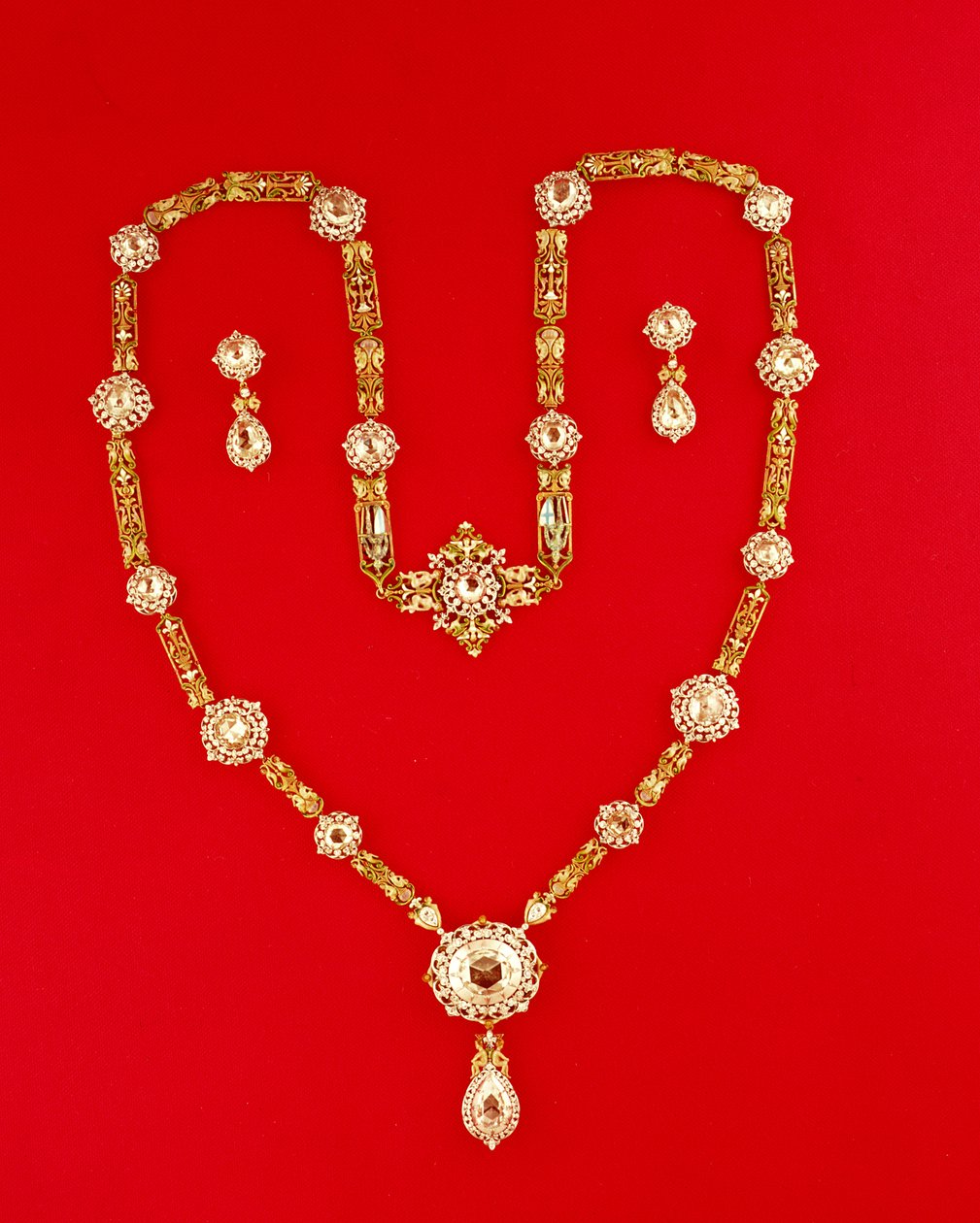 Collar de Tiffany y Co. Nueva York, 1870 de American School