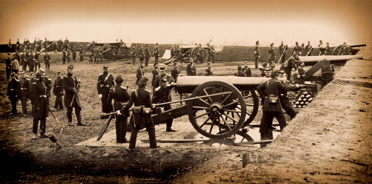 1ª Artillería Pesada de Connecticut manejando cañones en Fort Richardson, finales de 1861 de American Photographer