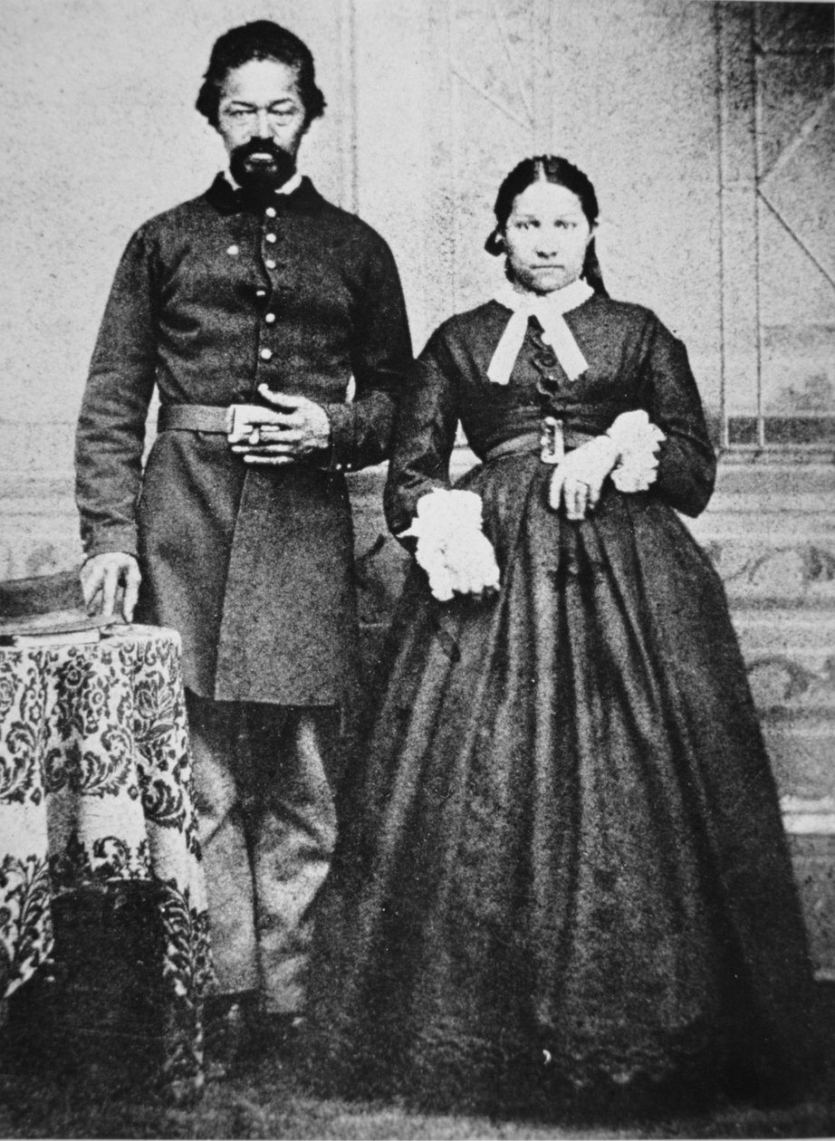 Un soldado negro del Ejército de la Unión con su esposa, c.1865 de American Photographer