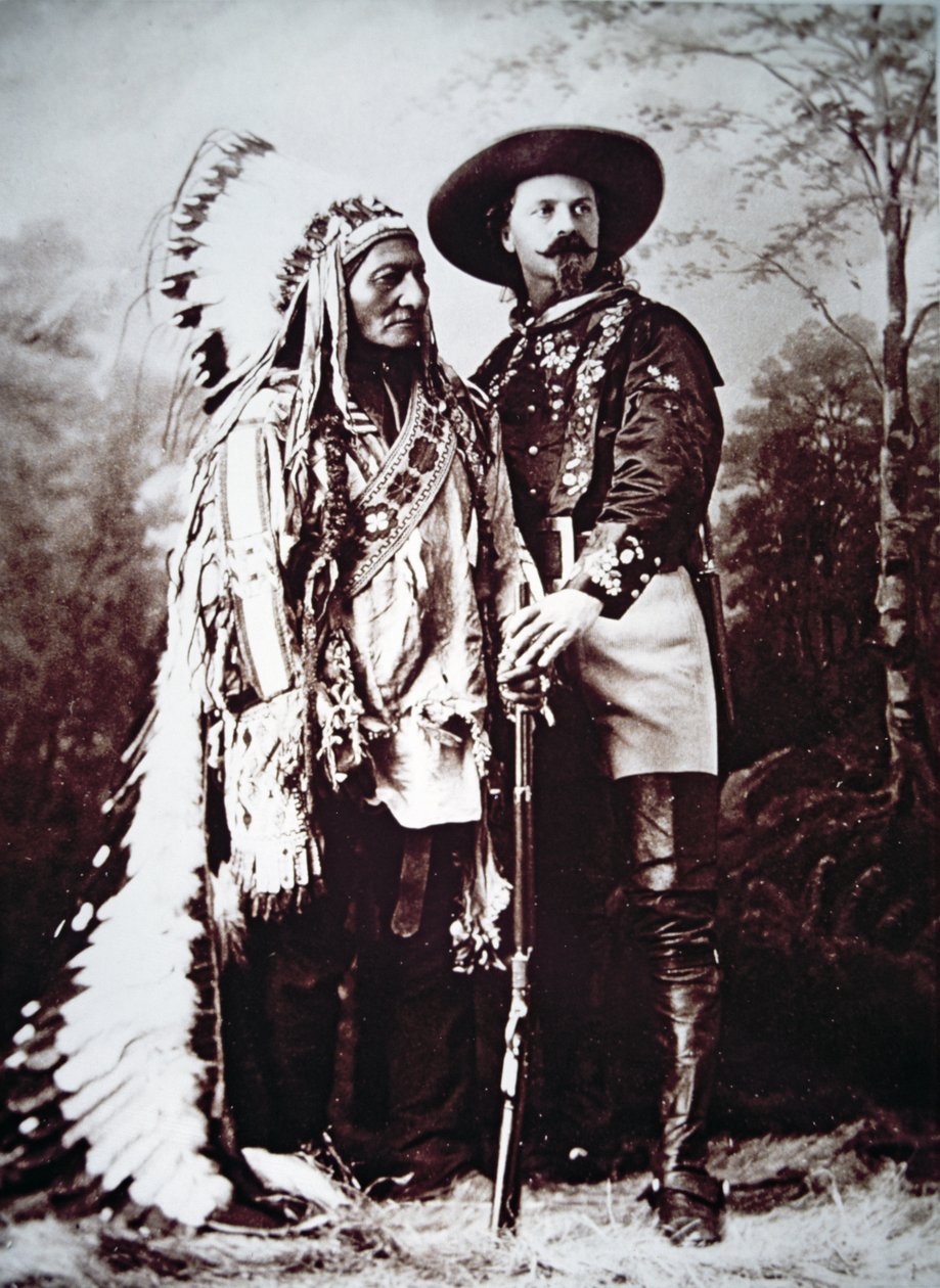 Jefe Toro Sentado (1831-90) de gira con Buffalo Bill Cody (1846-1917) y su espectáculo del Lejano Oeste de American Photographer