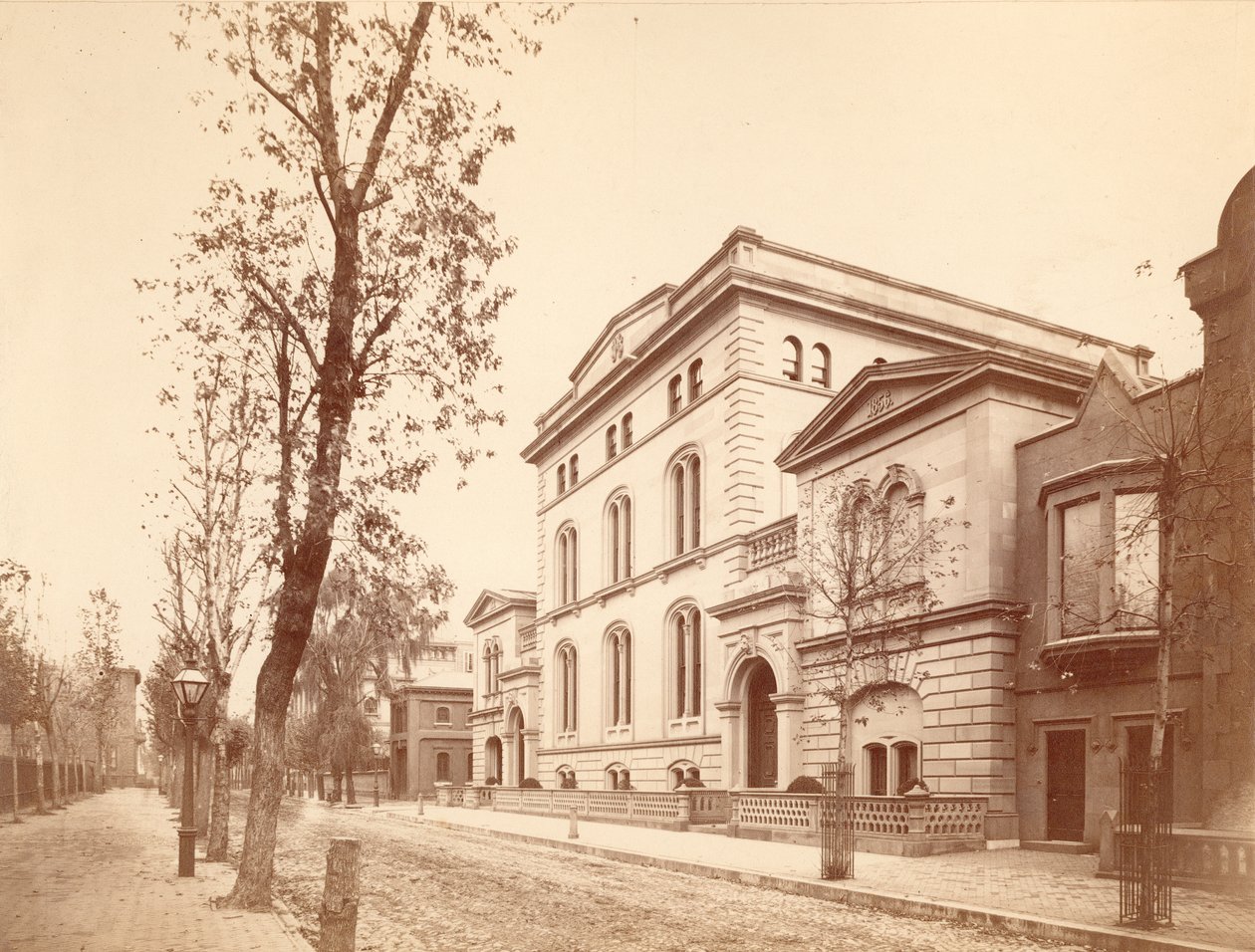 Residencia de Joseph Harrison, 227 South 18th, East Rittenhouse Square, 1866 de American Photographer