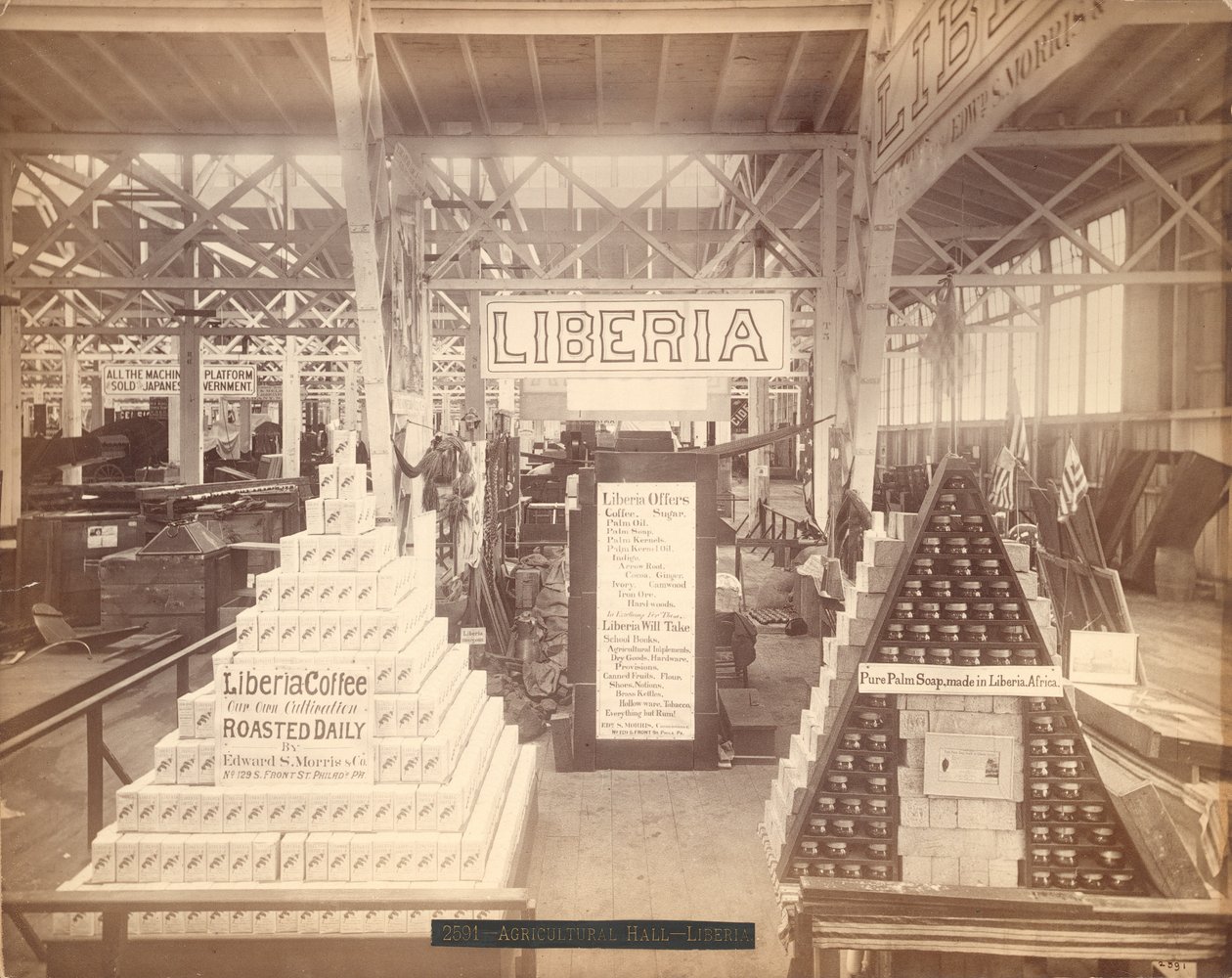 Exhibición de jabón y café de Liberia, Salón de Agricultura, Exposición del Centenario de Filadelfia, 1876 de American Photographer